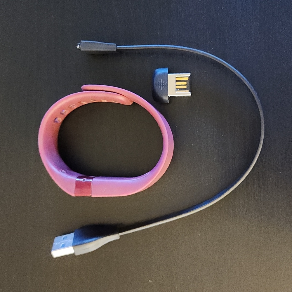 Fitbit Charge 1 Red W/ Charger - Picture 3 of 4